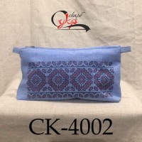Сумка-косметичка під вишивку "Червоно-чорні квадрати"